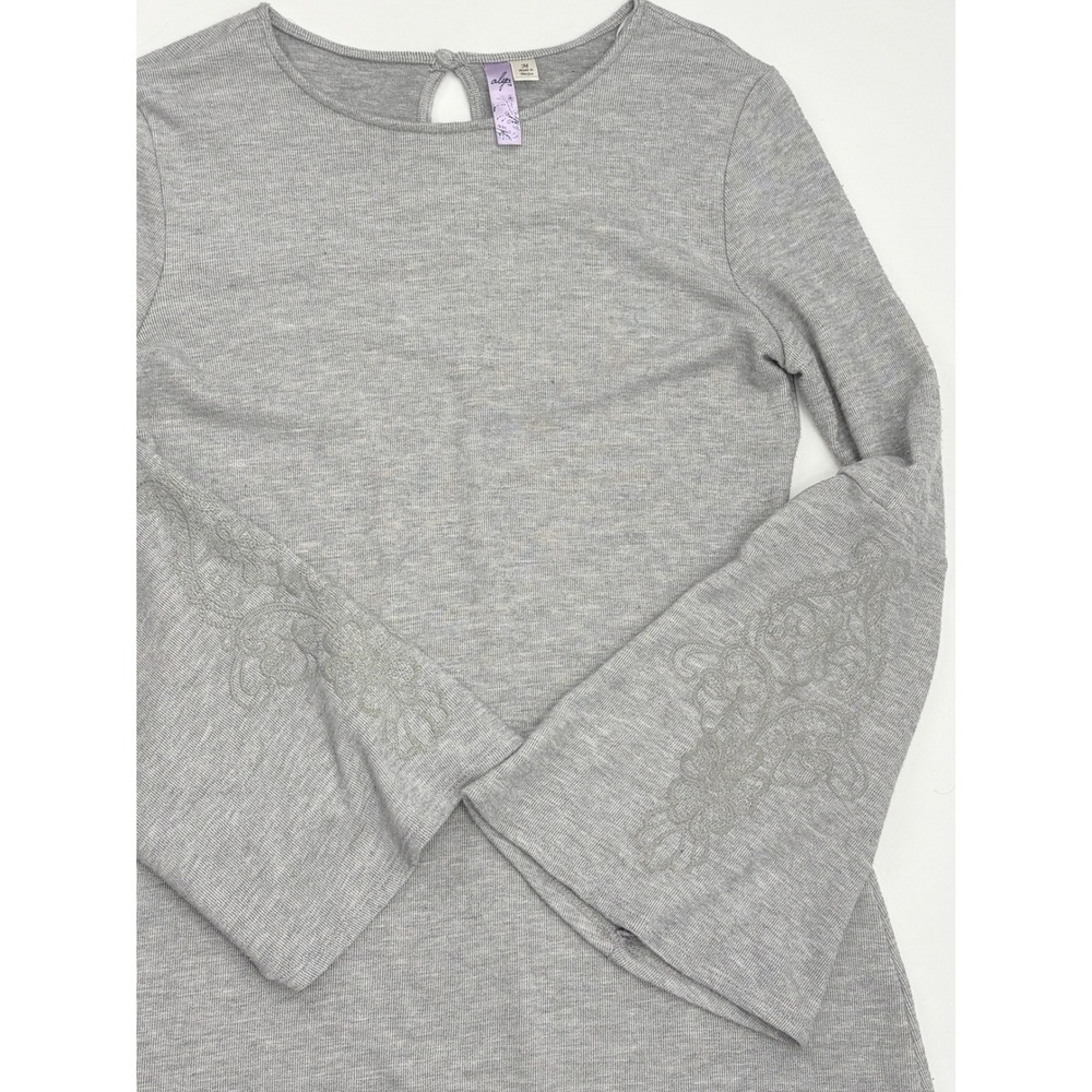 Alya Francescas Knit Bell Sleeve Embroidered Tunic Dress Medium Gray Mini Dress - Picture 3 of 12